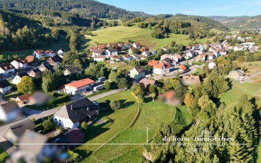 Doppelhof-Teil  mit Tenne, Hobby-Stall & Werkstätten