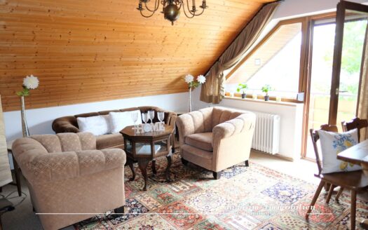 Heimatwinkel – 3-Zi. Dachgeschosswohnung mit Balkon