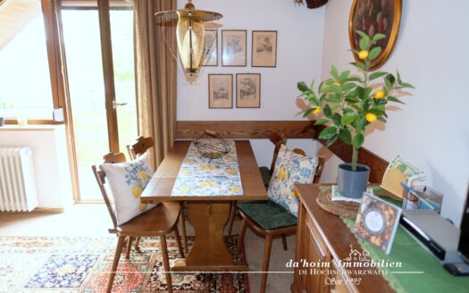 Heimatwinkel – 3-Zi. Dachgeschosswohnung mit Balkon